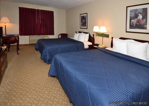 Quality Inn & Suites Dixon Near I-88 Room photo